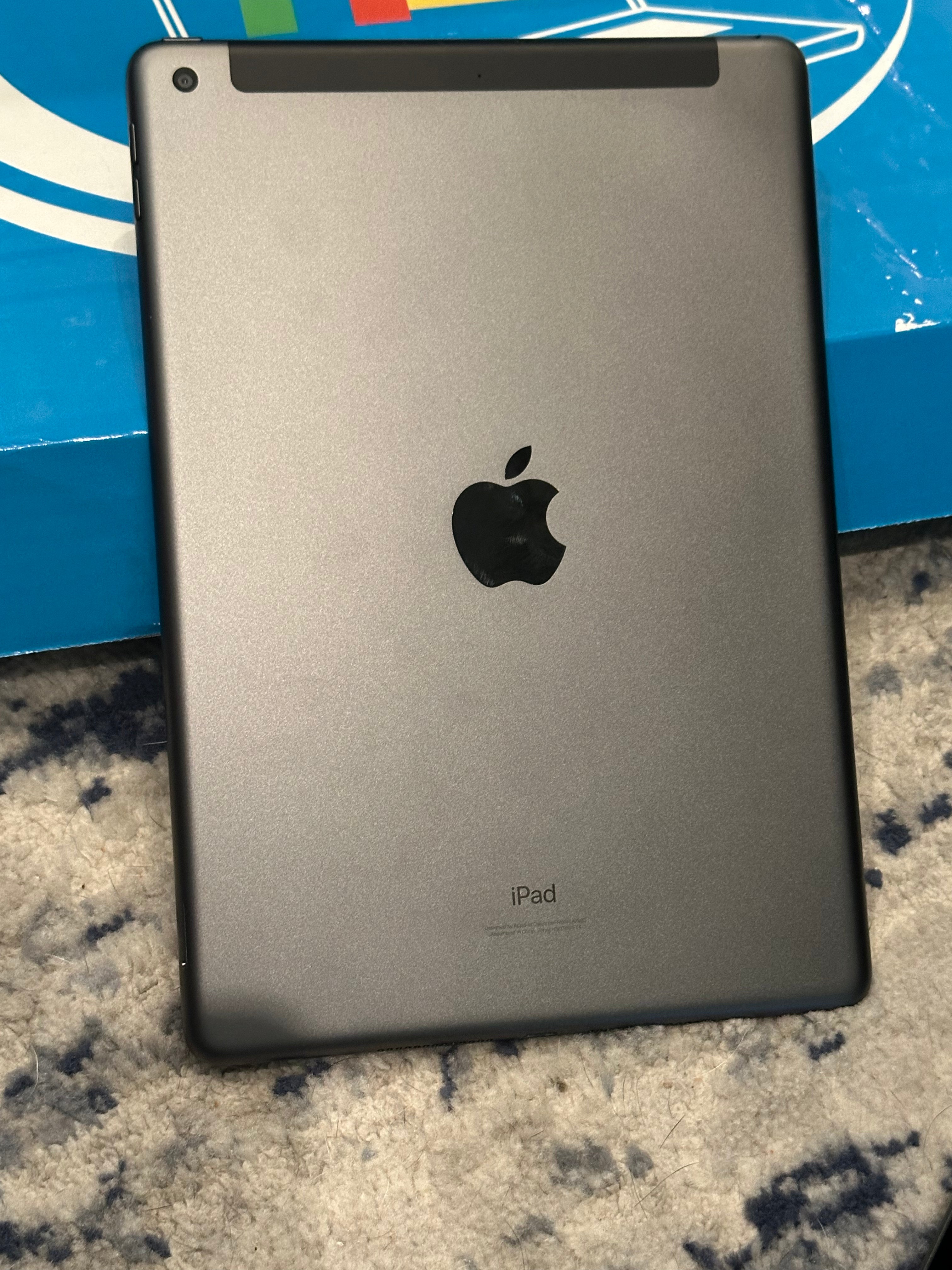 Excellent- PreOwned Apple iPad 7th Space Gray
